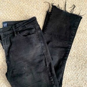 Black kick crop GAP jeans with raw hem